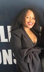 Khanya Mdana, estate agent